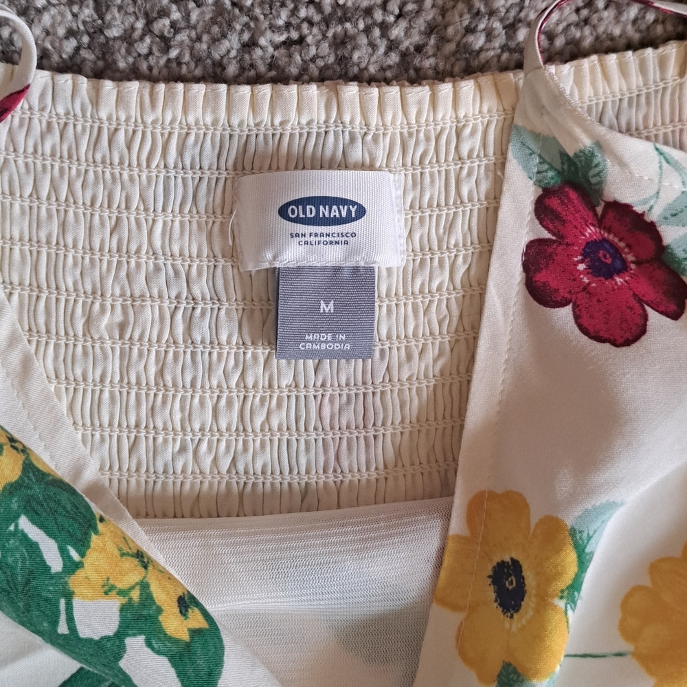 NWOT Old Navy Spaghetti Strap White Floral Dress Women's Size Medium - Picture 2 of 9